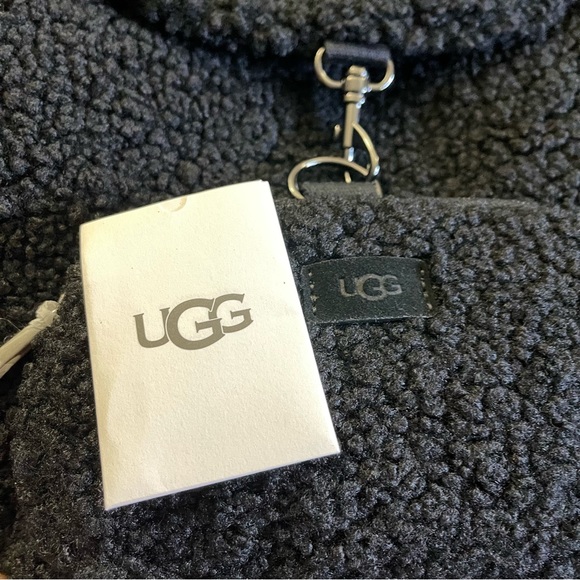 UGG shearling backpack NWOT - Picture 10 of 15